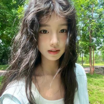 君是慕容卿似花